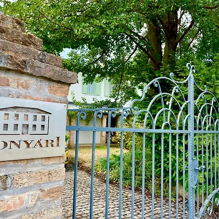 Вилла Terravino Retreat At Balaton Балатонлелле